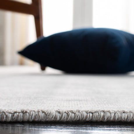 Safavieh Mirage Mir176G Light Grey Rugs.