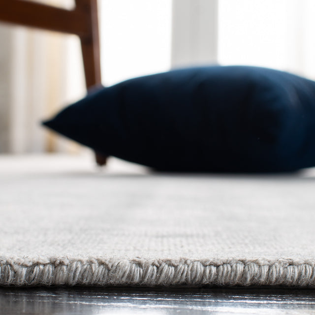 Safavieh Mirage Mir176G Light Grey Rugs.