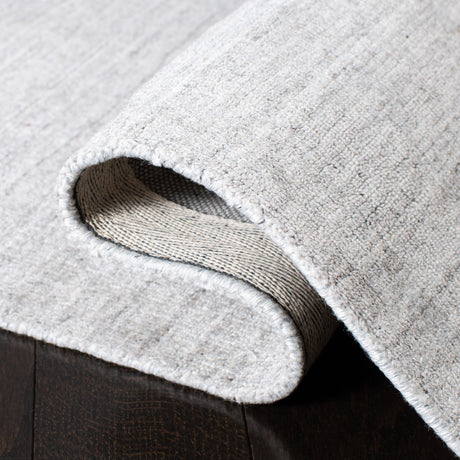 Safavieh Mirage Mir176G Light Grey Rugs.