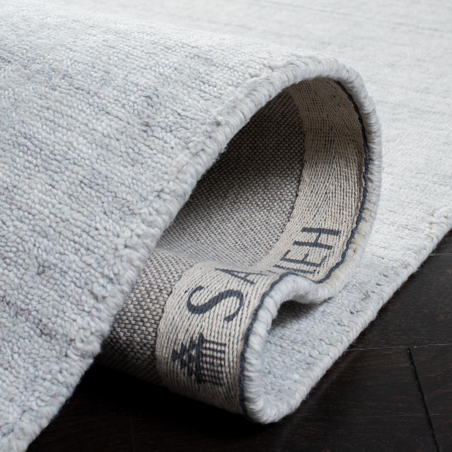 Safavieh Mirage Mir275B Beige Rugs.