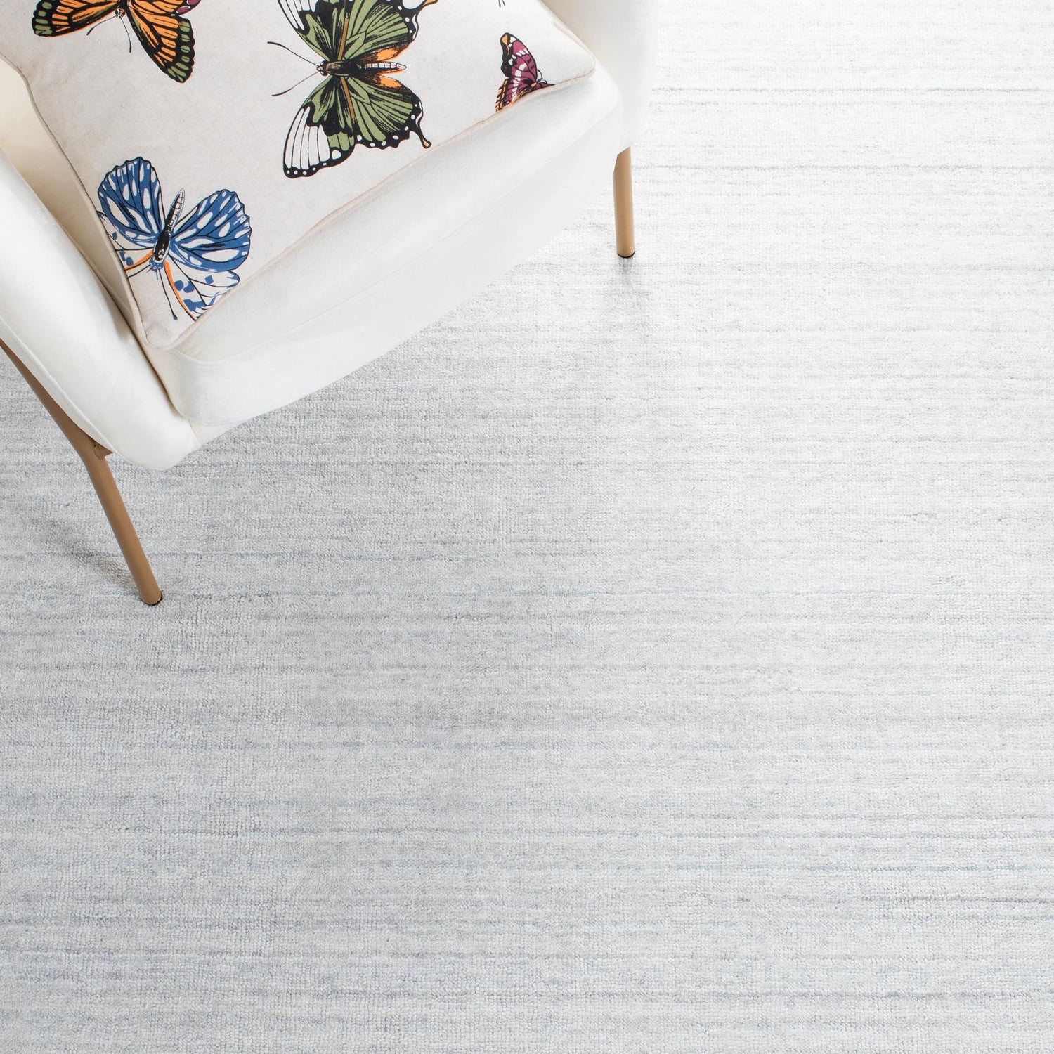 Safavieh Mirage Mir275B Beige Rugs.