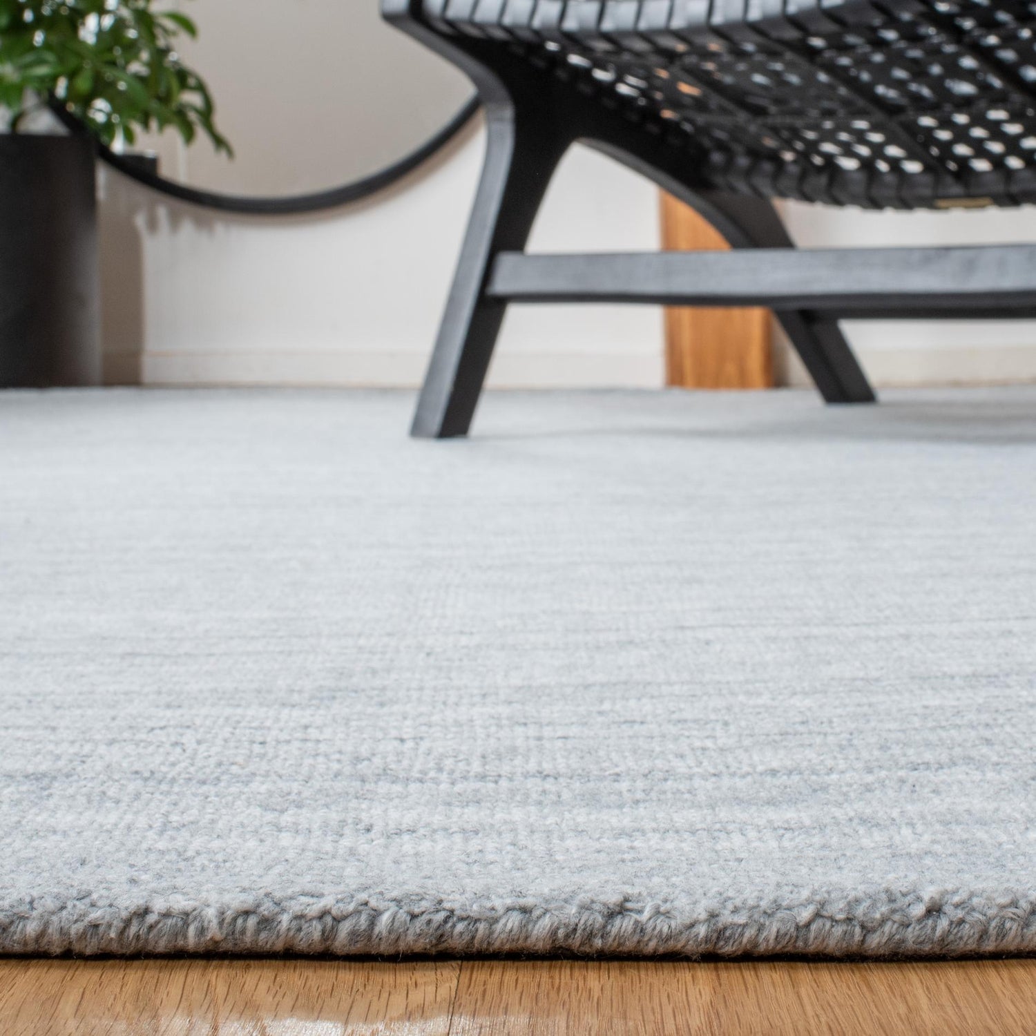 Safavieh Mirage Mir275F Grey Rugs.