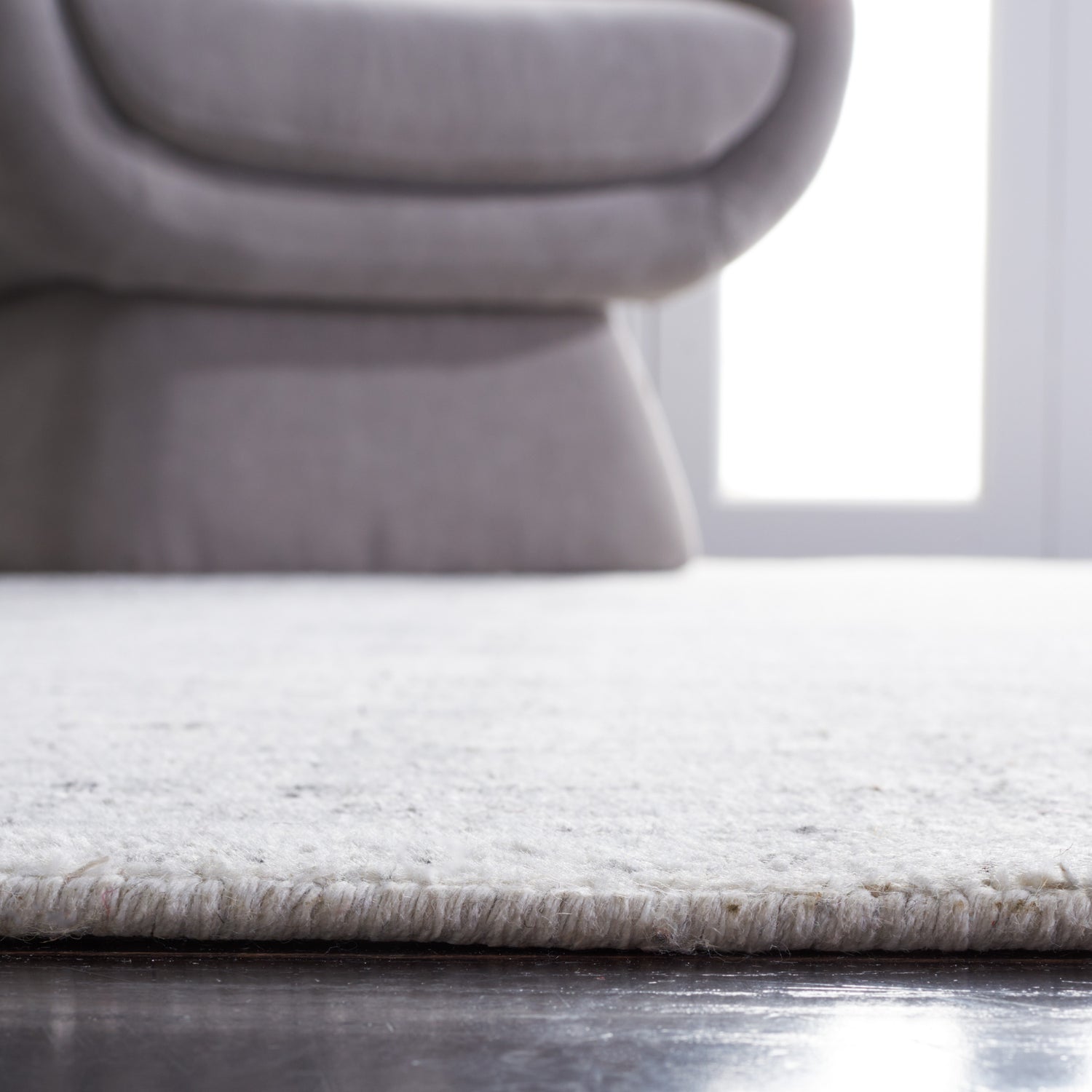 Safavieh Mirage Mir470A Ivory/Grey Rugs.