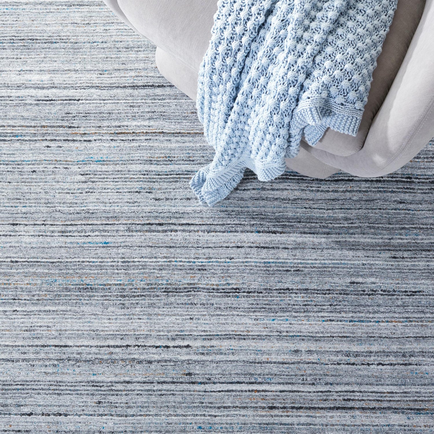 Safavieh Mirage Mir470H Dark Grey Rugs.