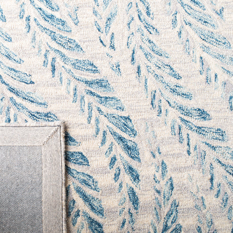 Safavieh Micro-Loop Mlp170A Ivory/Blue Rugs.