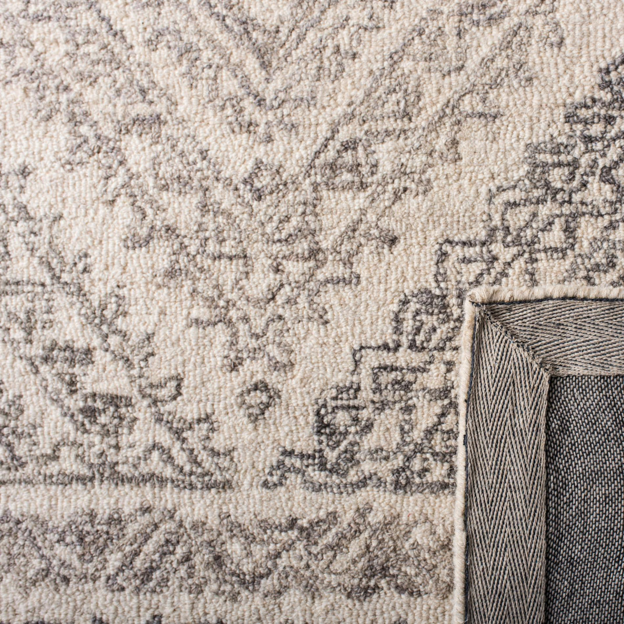 Safavieh Micro-Loop Mlp206B Ivory/Light Brown Rugs.