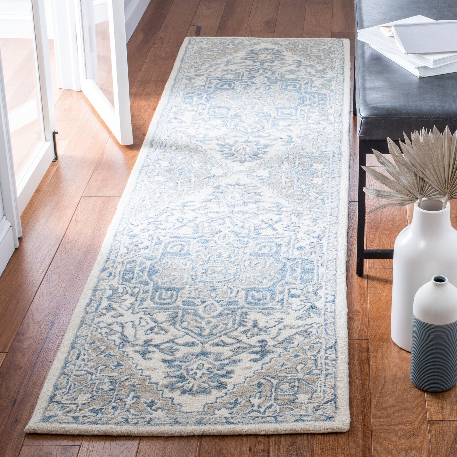 Safavieh Micro-Loop Mlp213M Ivory/Blue Rugs.