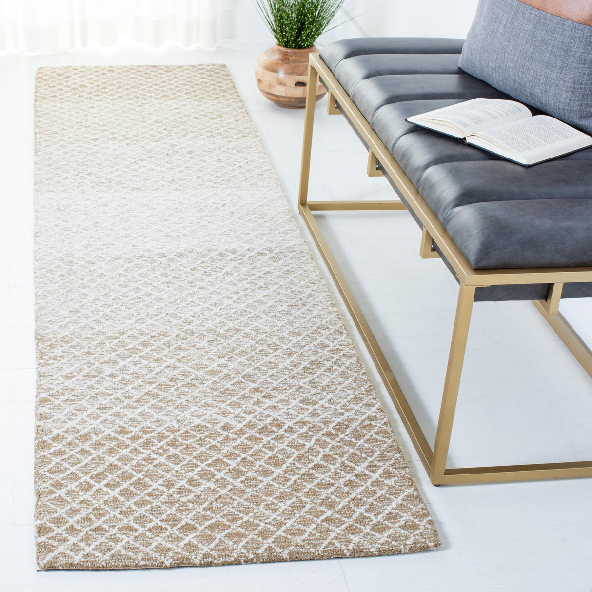 Safavieh Micro-Loop Mlp353B Beige/Ivory Rugs.