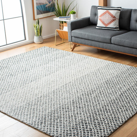 Safavieh Micro-Loop Mlp353Z Black/Ivory Rugs.