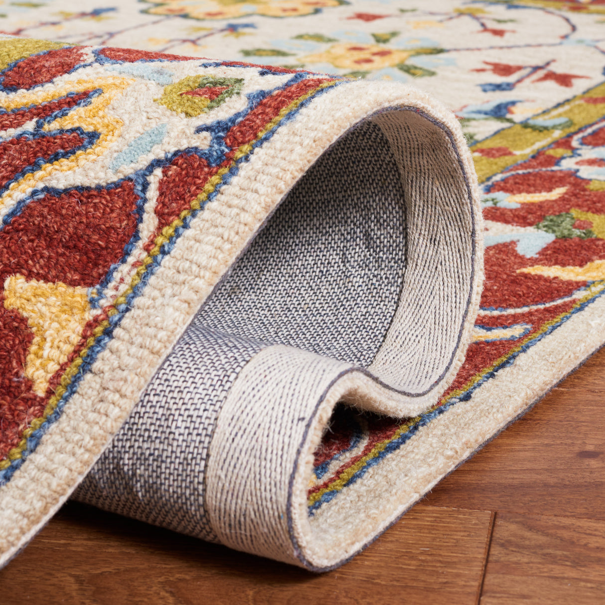 Safavieh Micro Loop Mlp386B Beige/Rust Rug.