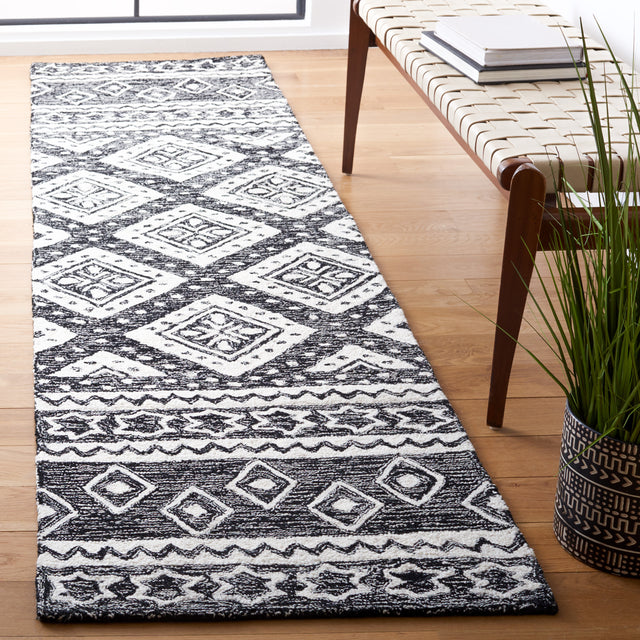 Safavieh Micro Loop Mlp501Z Black/Ivory Rug.