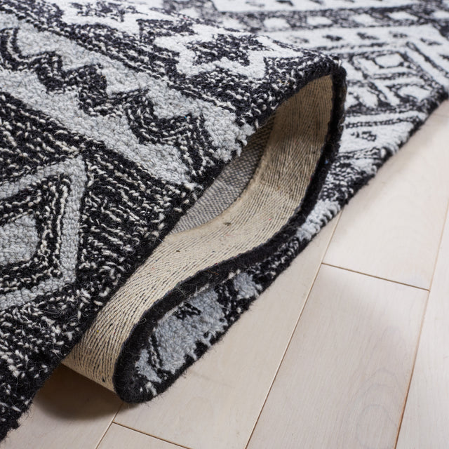 Safavieh Micro Loop Mlp501Z Black/Ivory Rug.