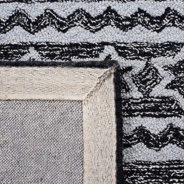 Safavieh Micro Loop Mlp501Z Black/Ivory Rug.