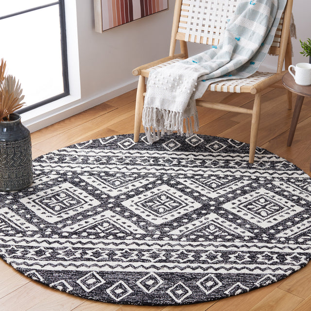 Safavieh Micro Loop Mlp501Z Black/Ivory Rug.