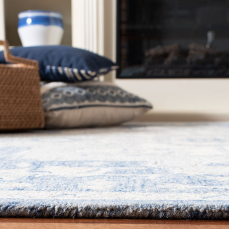 Safavieh Micro-Loop Mlp503M Blue/Ivory Rugs.