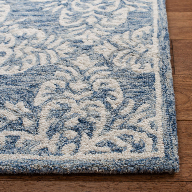 Safavieh Micro Loop Mlp515M Blue/Ivory Rug.