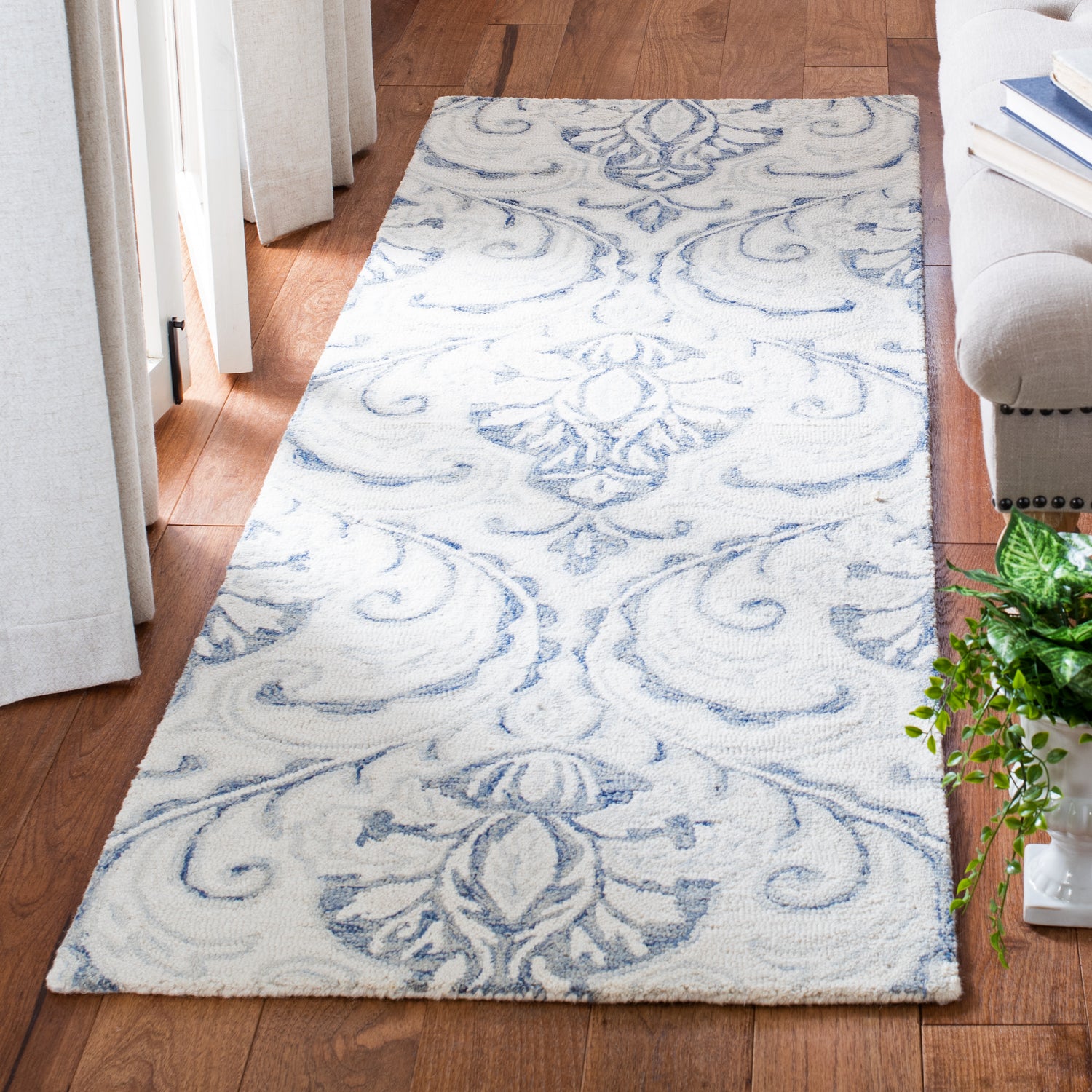 Safavieh Micro-Loop Mlp532A Ivory/Blue Rugs.