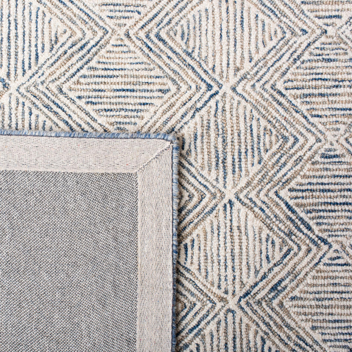 Safavieh Micro-Loop Mlp538M Blue/Ivory Rugs.