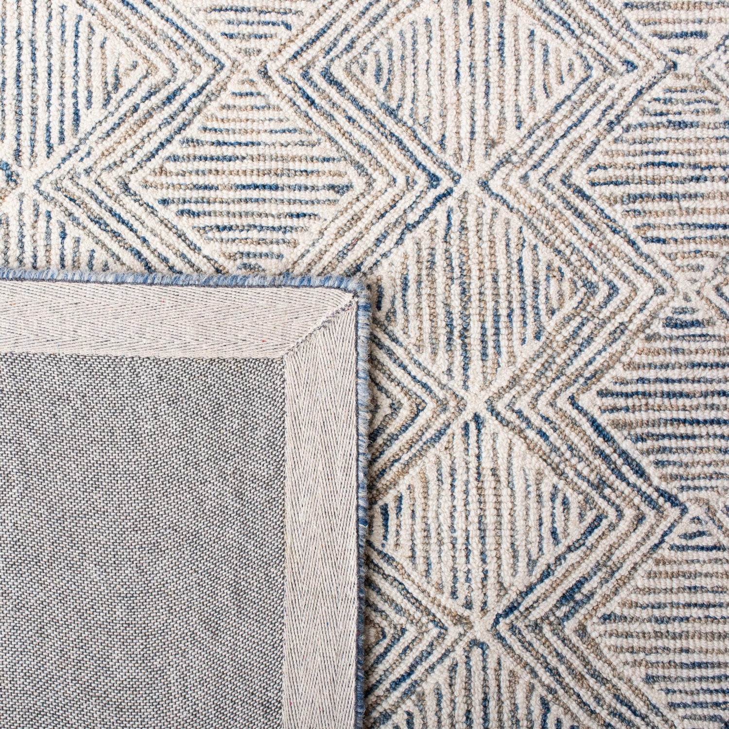 Safavieh Micro-Loop Mlp538M Blue/Ivory Rugs.