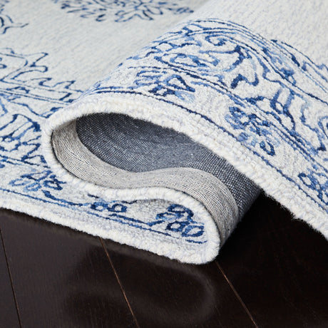 Safavieh Micro-Loop Mlp614A Ivory/Blue Rugs.