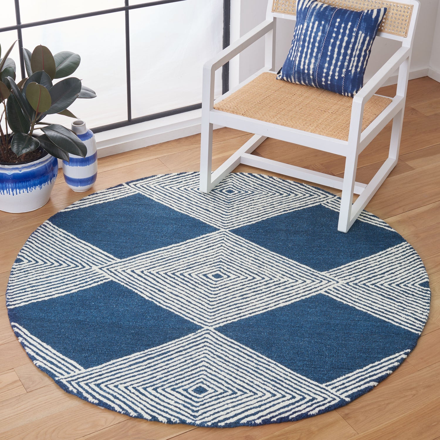 Safavieh Micro-Loop Mlp618N Navy/Ivory Rugs.
