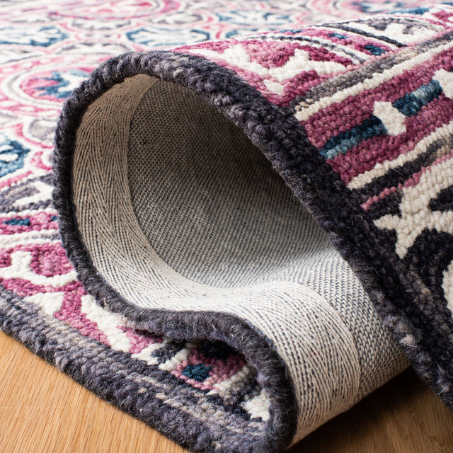 Safavieh Micro Loop Mlp632A Ivory/Pink Rug.