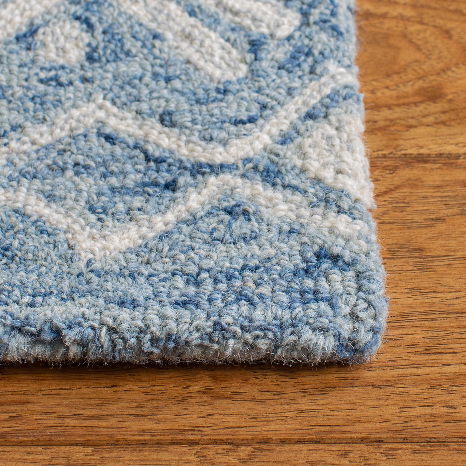 Safavieh Micro-Loop Mlp646M Blue/Ivory Rugs.