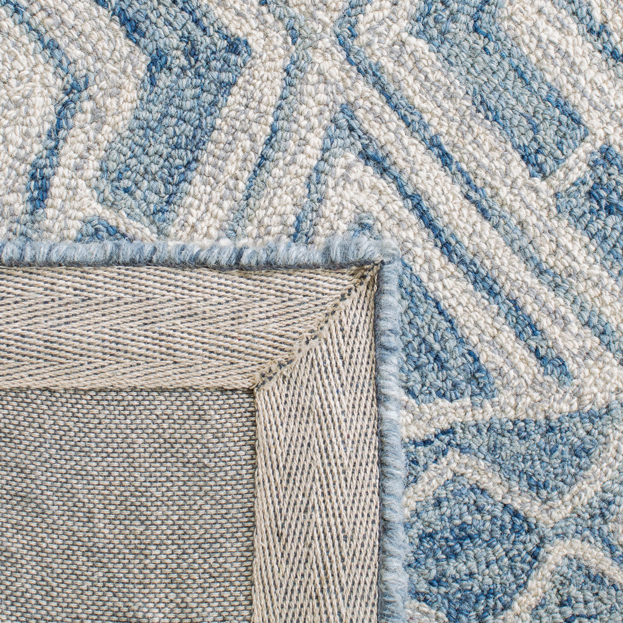 Safavieh Micro-Loop Mlp646M Blue/Ivory Rugs.