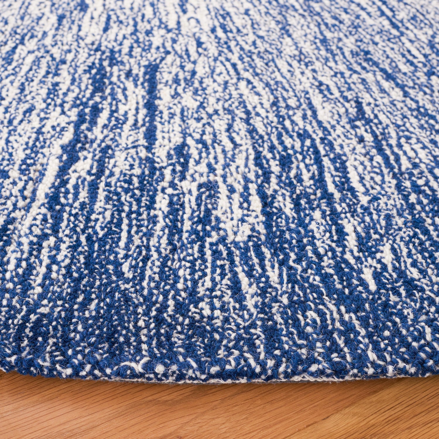 Safavieh Micro-Loop Mlp676M Blue Rugs.