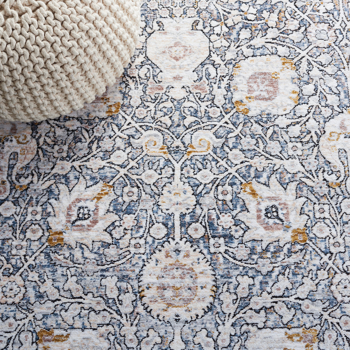 Safavieh Moondust Mnd650A Ivory/Grey Rug.