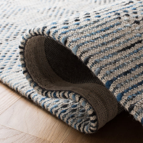 Safavieh Marbella Mrb157N Navy/Beige Rugs.