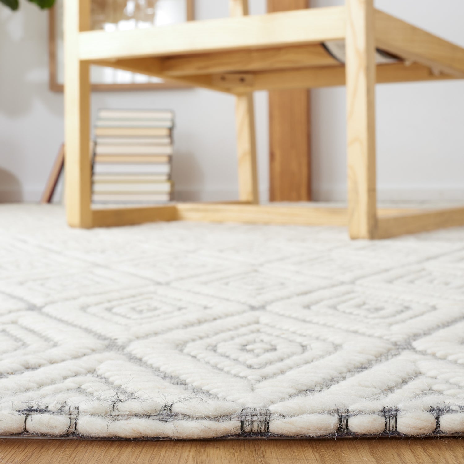 Safavieh Marbella Mrb308F Grey/Ivory Rugs.