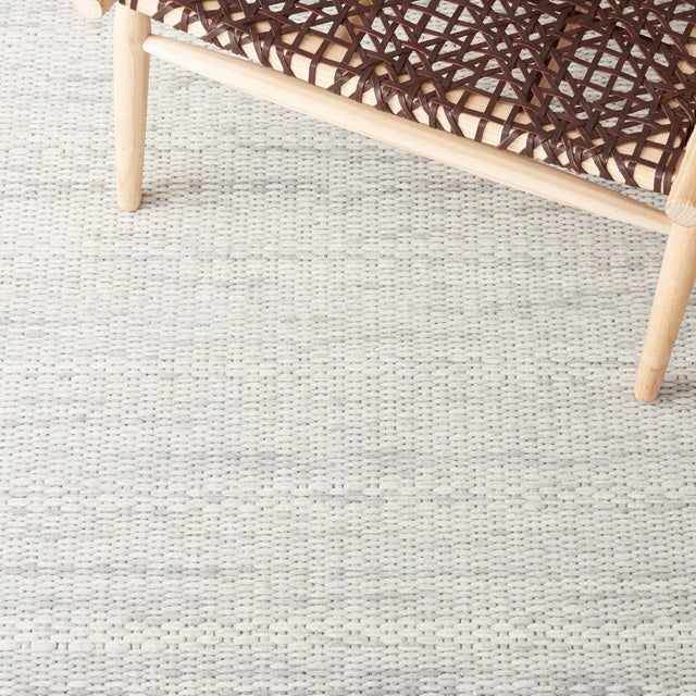 Safavieh Marbella Mrb311G Light Grey Rug.