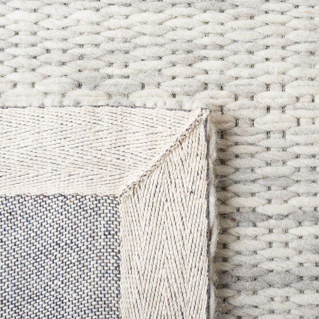 Safavieh Marbella Mrb311G Light Grey Rug.