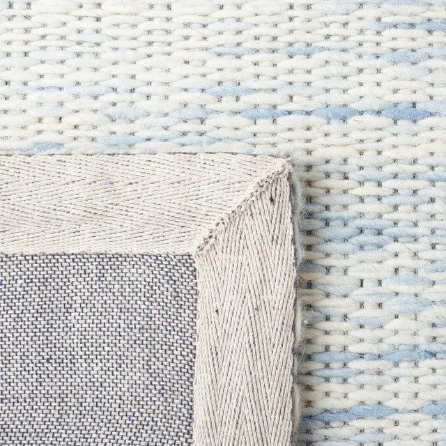 Safavieh Marbella Mrb311L Blue/Ivory Rug.