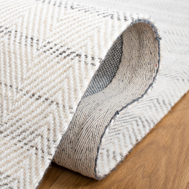 Safavieh Marbella Mrb313F Grey/Ivory Rug.