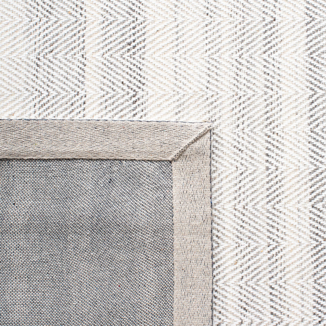 Safavieh Marbella Mrb313F Grey/Ivory Rug.