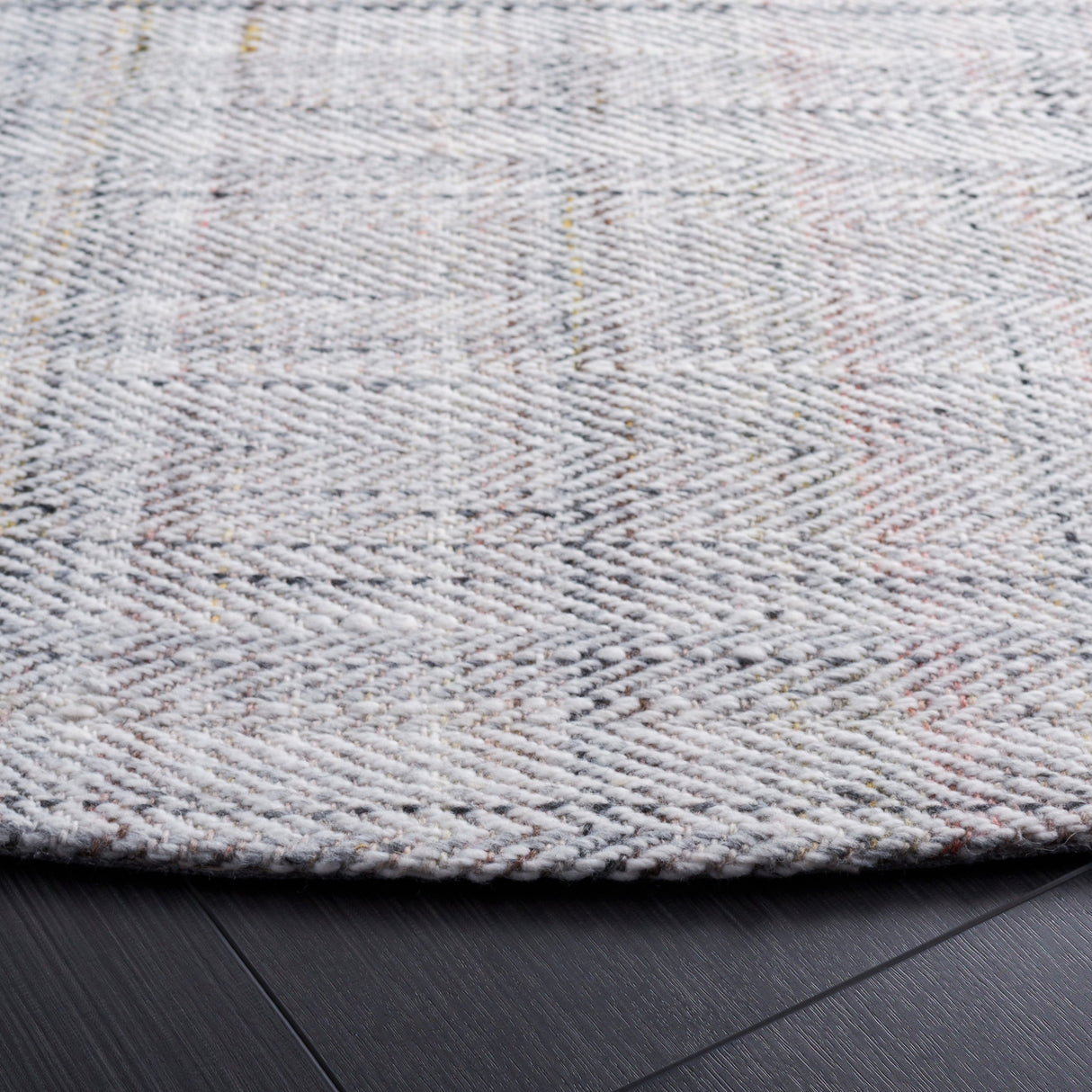 Safavieh Marbella Mrb314Q Red/Ivory Rug.