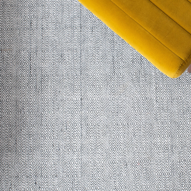 Safavieh Marbella Mrb316H Dark Grey/Ivory Rug.