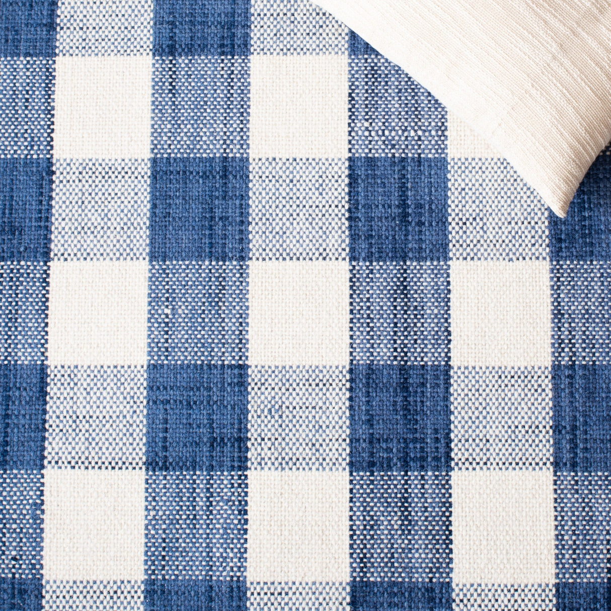 Safavieh Marbella Mrb317N Navy/Ivory Rug.