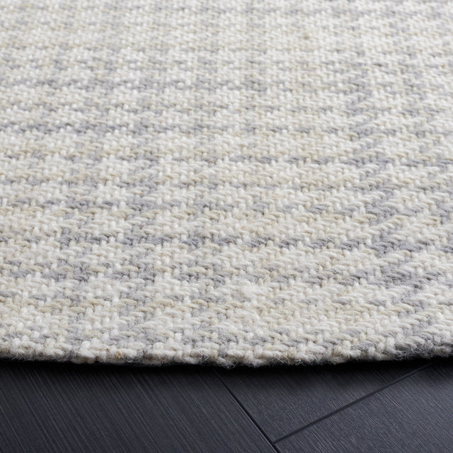 Safavieh Marbella Mrb319G Grey/Ivory Rug.