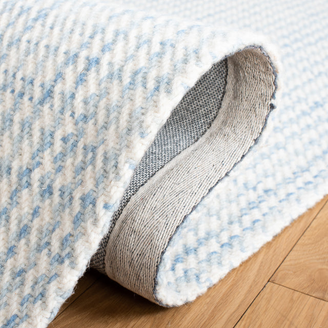 Safavieh Marbella Mrb319M Blue/Ivory Rug.