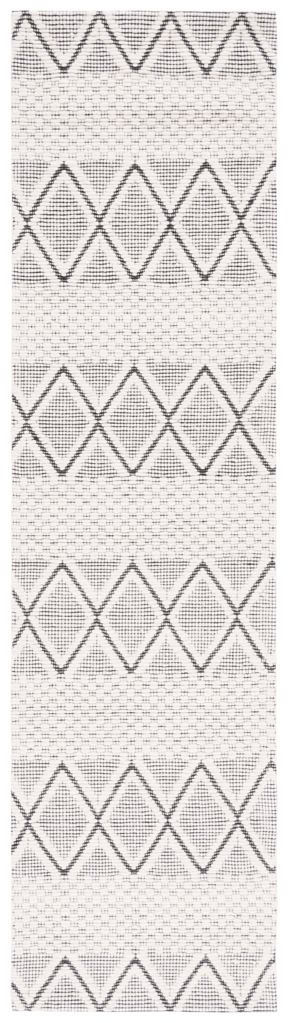 Safavieh Marbella Mrb320A Ivory/Black Rug.