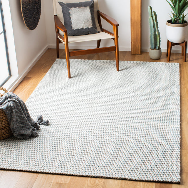 Safavieh Marbella Mrb392F Light Grey/Ivory Rugs.
