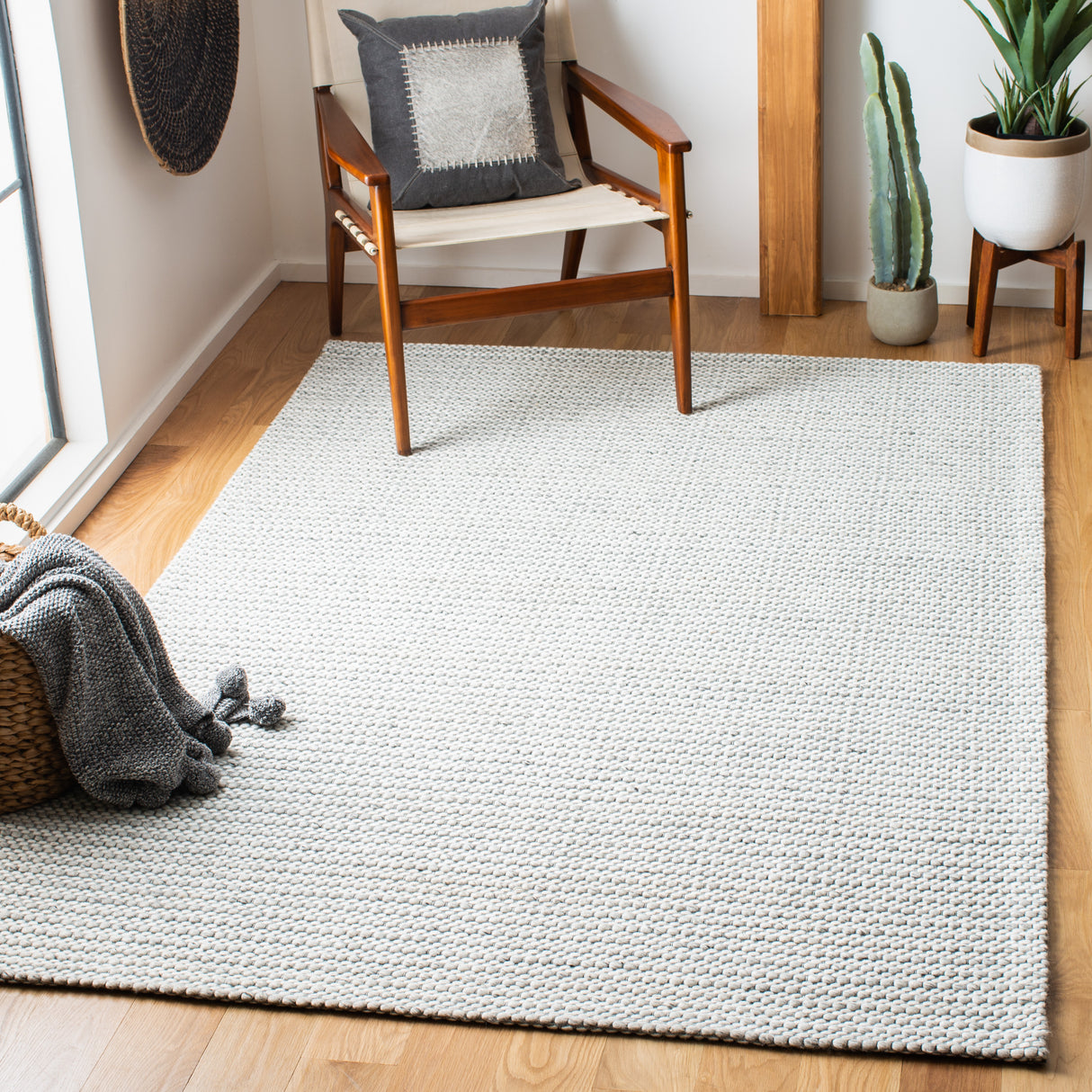 Safavieh Marbella Mrb392F Light Grey/Ivory Rugs.