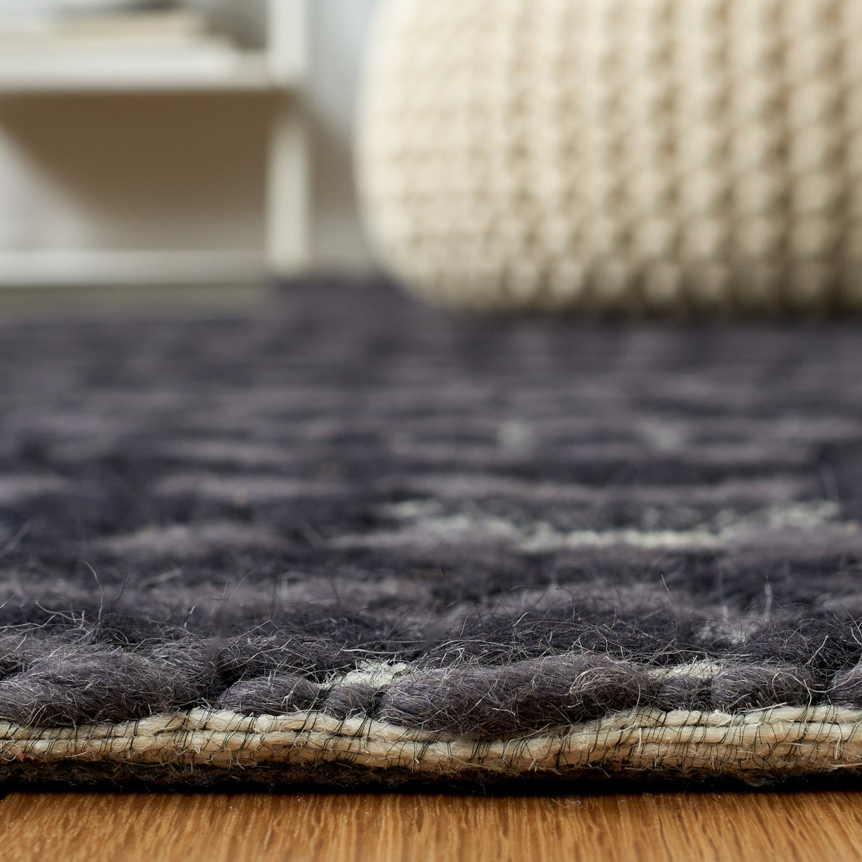 Safavieh Marbella Mrb451Z Black/Ivory Rug.