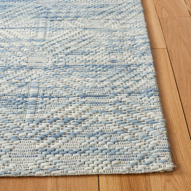 Safavieh Marbella Mrb452L Light Blue/Beige Rug.