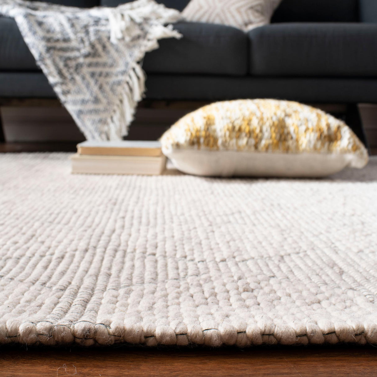 Safavieh Marbella Mrb523B Beige Rugs.