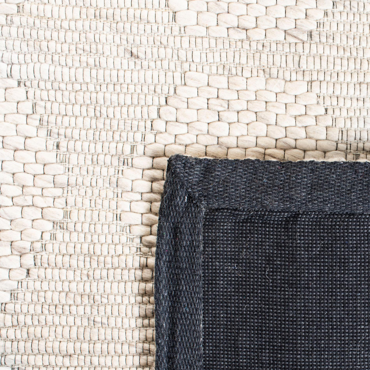 Safavieh Marbella Mrb523B Beige Rugs.