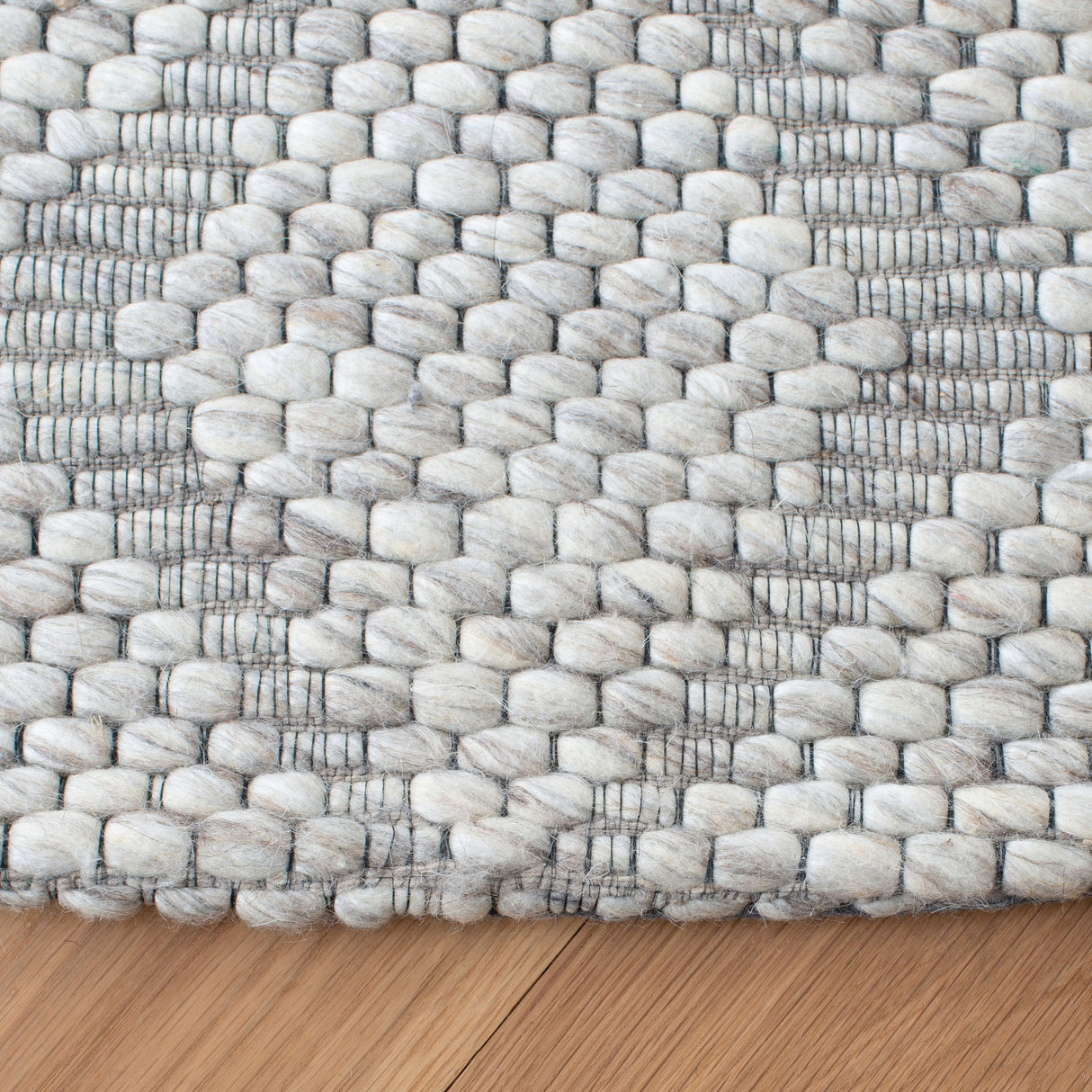 Safavieh Marbella Mrb551B Beige Rugs.